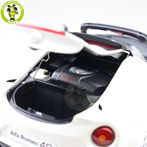 1/18 Alfa Romeo 4C Spider Autoart 70141 Blanco Modelo Juguete Coche - Imagen 14 de 15