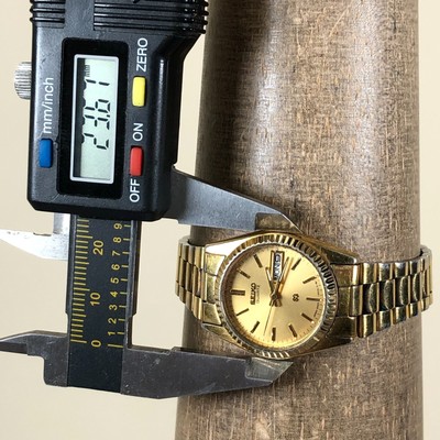 Seiko SQ Women\'s Watch 2A23-0030 Vintage Quartz Gold Dial Day Date Steel 24mm $_12.JPG?set_id=880000500F main image 3