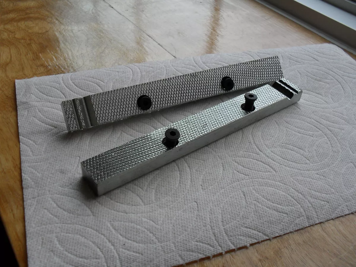 Craftsman vise 51855 jaws deals