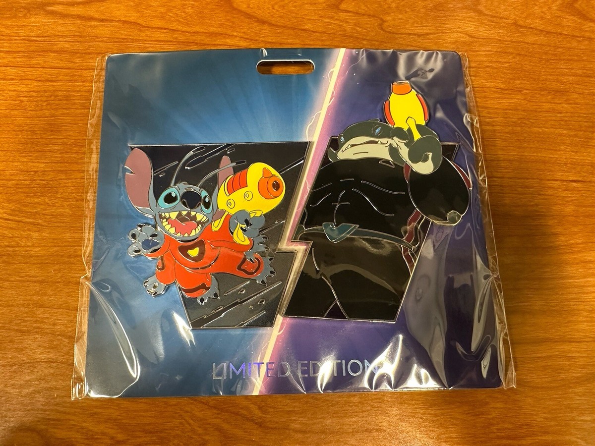 2024 Disney D23 Heroes Vs Villains Stitch vs Captain Gantu LE400