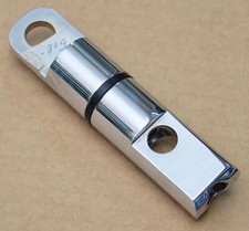 Harley Fu&szlig;rasten Schlo&szlig;halter einstellbar adjustable Footpeg mount Lockholder