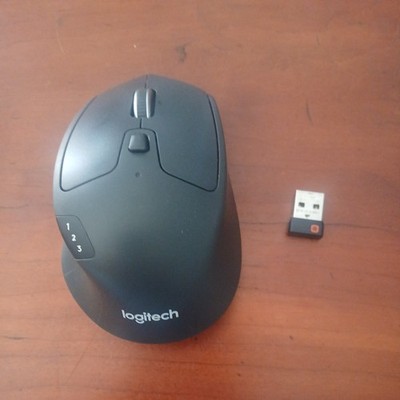 Logitech M720 Triathlon Wireless Mouse, Bluetooth, USB Unifying Receiver