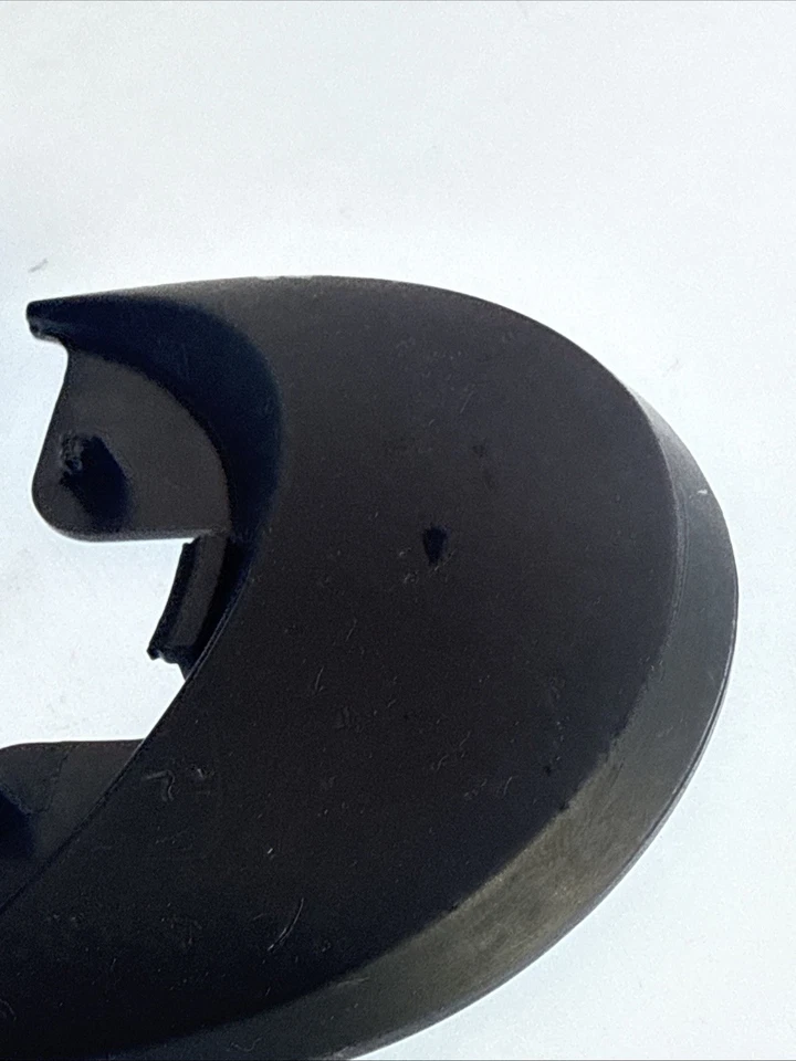 Delux M618 Plus Plus Ergonomic RGB Light Up Vertical Mouse 2.4G Wireless W/ Base - Image 4 of 4