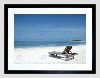 DECKCHAIR MALDIVES BEACH SEASIDE BLACK FRAME FRAMED ART PRINT PICTURE B12X9087