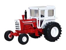 Cockshutt 1755 Tractor With Cab 164 Scale Diecast Model - Spec Cast Sct765