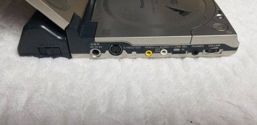 PANASONIC DVD L50 VINTAGE DVD/CD PLAYER / Battery/ Car Adapter Charger *WORKS* - Picture 8 of 16