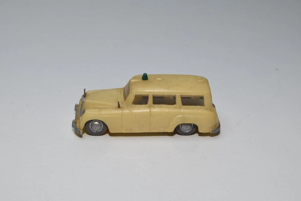 B46 1:60 ?? Ambulancia ambulancia mercedes-benz plástico siku v71 v 71 exc. Foto 2 de 4