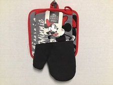 Disney Kitchen Oven Mitt Pot Holder Minnie Mouse Red Black Gray Set of 2 New