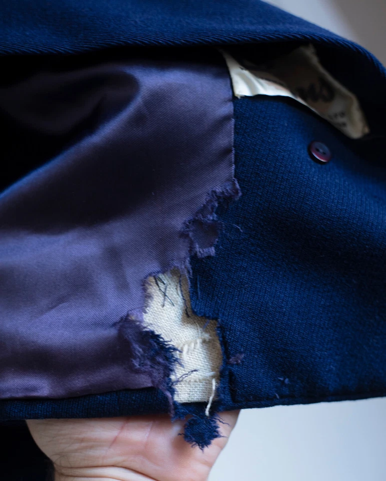 Jaqueta 1950s/60s Azul Marinho - Vintage Retrô - M 14 - Pele branca - mangas de pulseira - Imagem 4 de 4