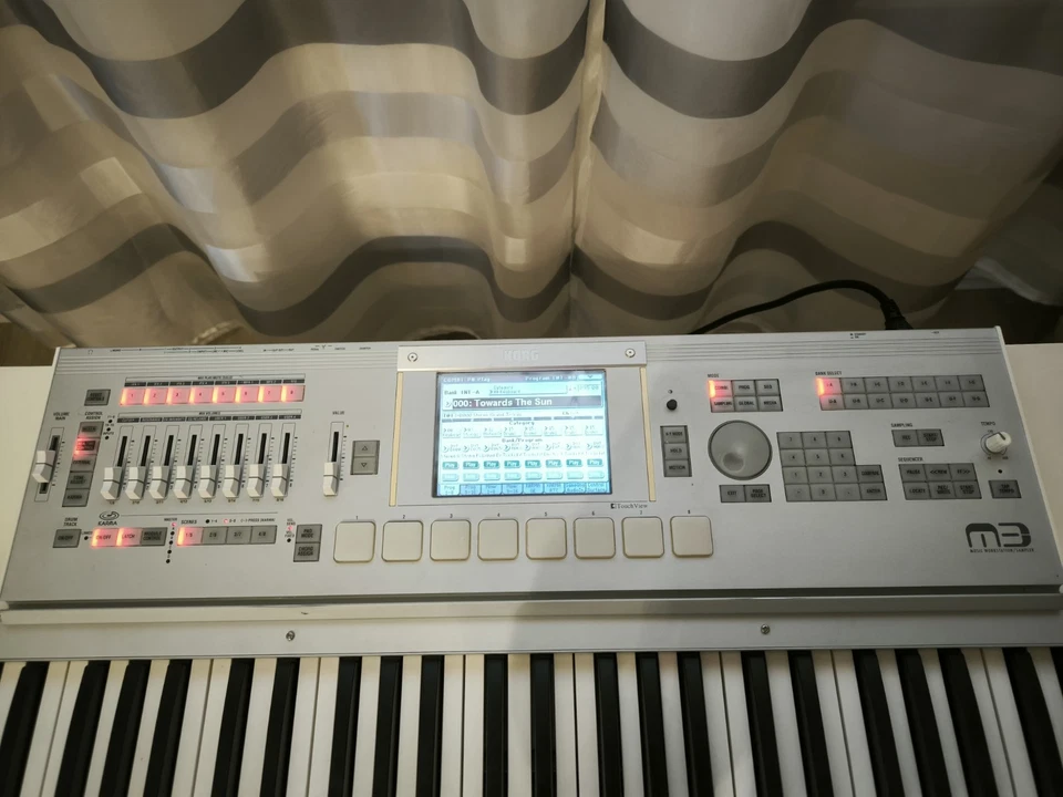 Korg m3 Music Workstation/Sampler - Syntheziser mit 61 Tasten  - Bild 3 von 4