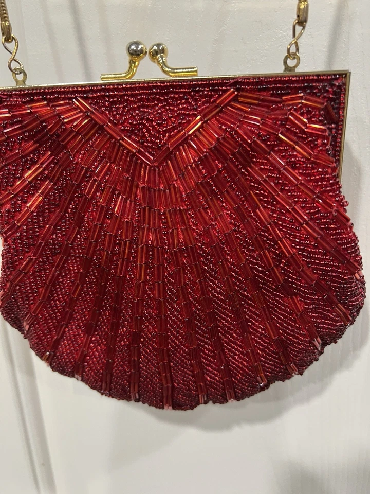 Bolso de Noche Vintage Rojo Con Cuentas Concha Cartera Cadena Dorada Correa Bolso sin asas RN 457 Foto 3 de 4