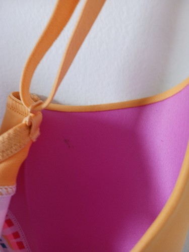 Victoria's Secret Pink Wear T Shirt Bra Wireless Yellow 32DD Lightly Lined - Picture 6 of 6