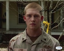 Joe Alwyn Billy Lynn Autographed Signed 8x10 Photo ACOA COA 