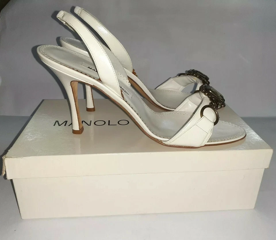 全新带标签 Manolo Blahnik 白色皮革吊带凉鞋 Teodo 尺寸 40 带盒和防尘袋 — 第 2/4 张图片