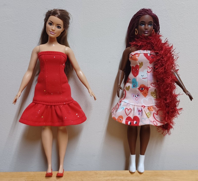 Curvy Barbie 11 1/2" Doll Clothing Valentine Special 2 Strapless Dresses, + Boa