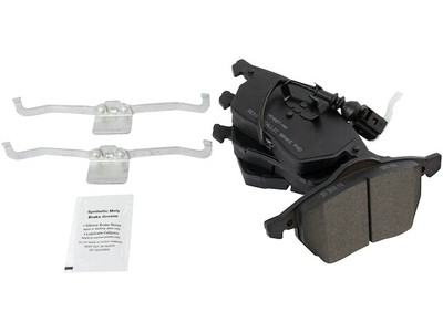 TRQ 68CM43F Front Brake Pad Set Fits 2000-2005 VW Jetta