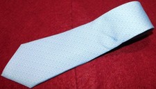 BOY'S VINEYARD VINES MADE IN U.S.A. LIGHT BLUE/WHITE SHARK MOTIF TIE.