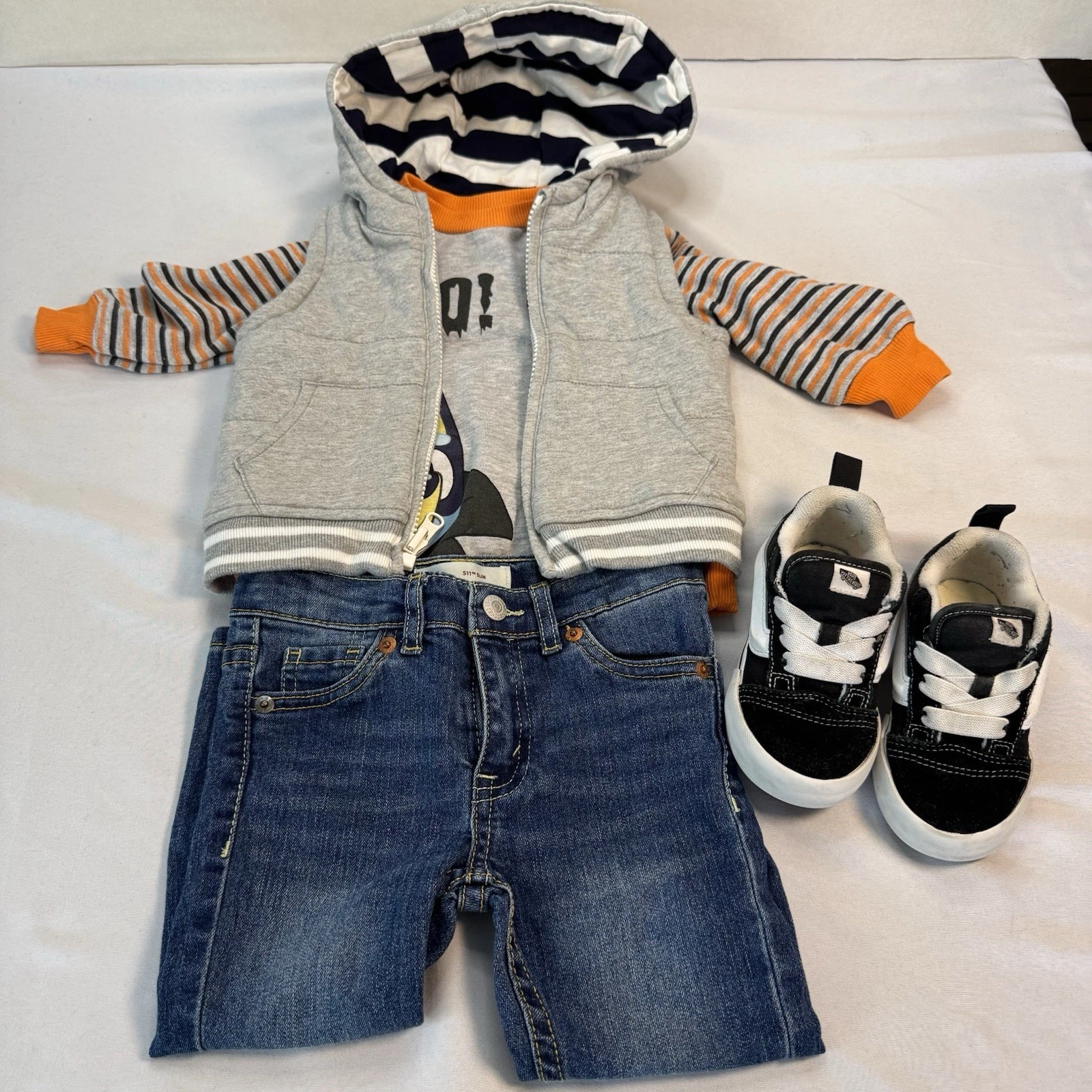 Toddler Boys Clothing Bundle 4pc Vans Shoes Gap Vest Bluey Boo Shirt Levi Jeans