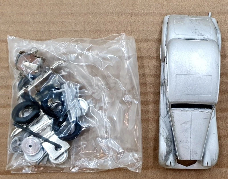 Western Models 1/43 Scale Unbuilt Kit WMS 41 - 1949 Jaguar Mk V Saloon - Image 3 of 4