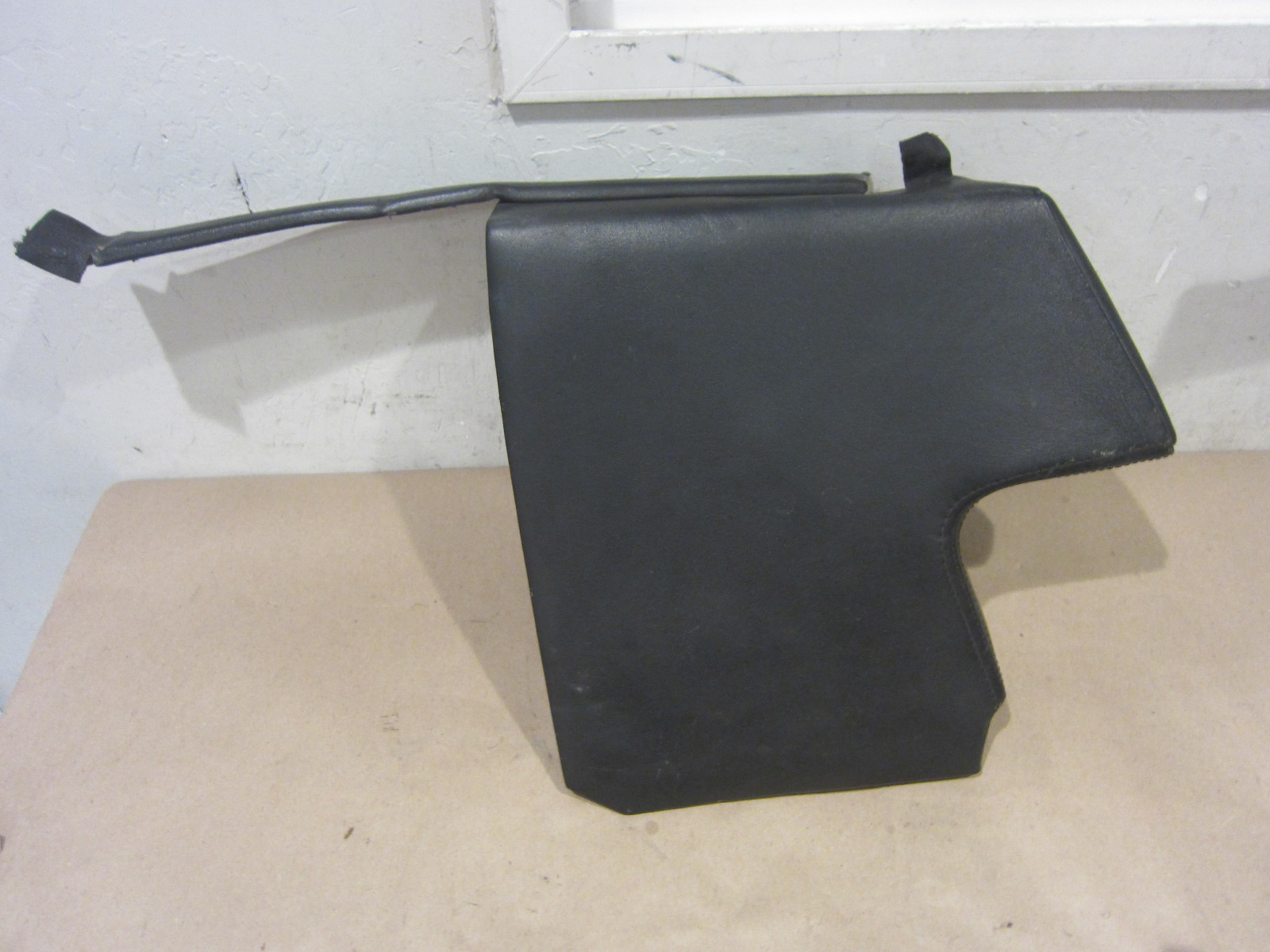Ferrari Testarossa - LH Left Rear Side Panel Seat-Belt Trim - P/N 61550900