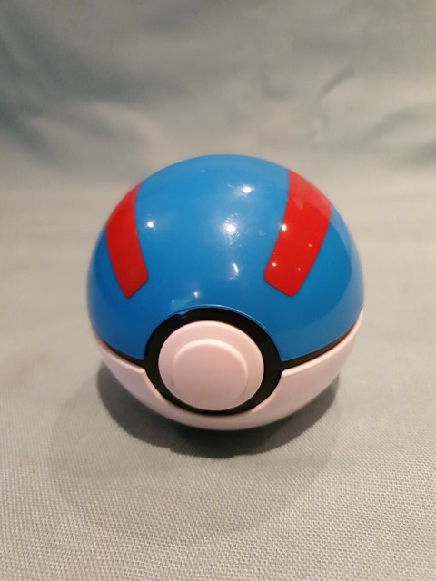 2018 Le Pokemon Company Pokemon Trainer Guess Boule Johto Edition Aucun Guide Gc