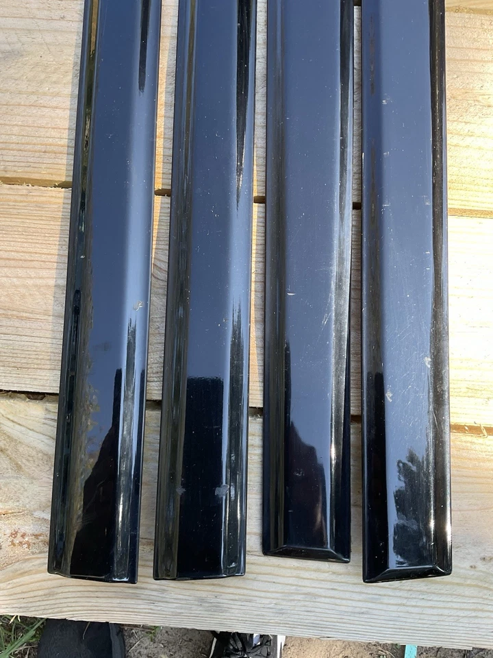 04-08 PONTIAC GRAND PRIX MOLDURA PUERTA IZQUIERDA CONDUCTOR DERECHO PASAJERO OEM NEGRO Foto 2 de 4