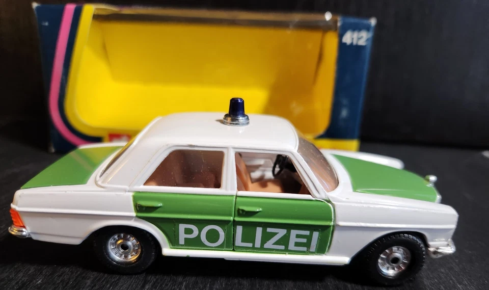 CORGI TOYS 412 MERCEDES 240D POLICE CAR DIECAST VINTAGE 1979 IN ORIGINAL BOX - Image 3 of 4