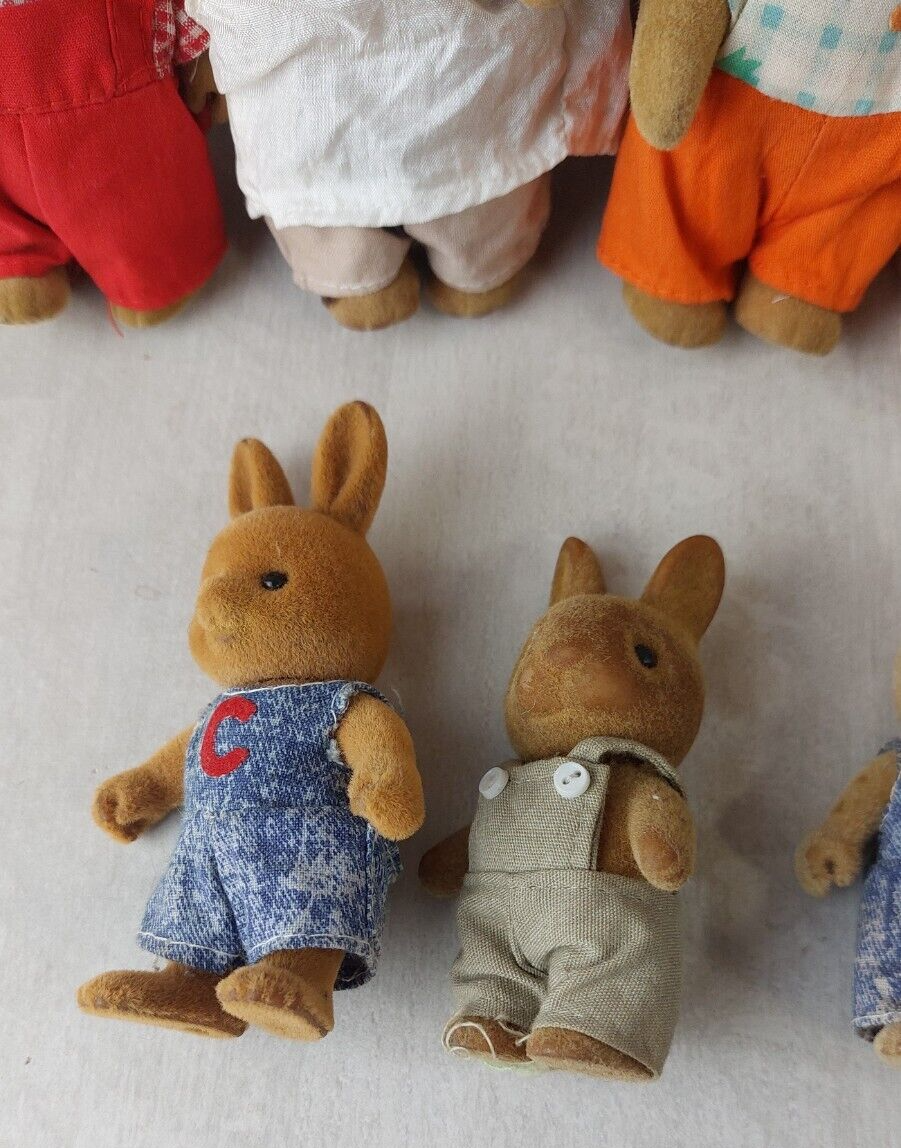 Lot Anciennes Figurines Sylvanian Families - Famille Lapins Crème - Vintage - État Correct