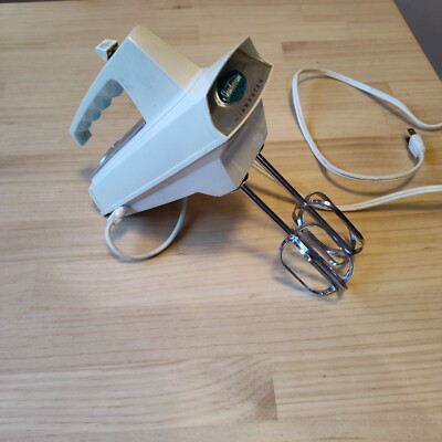 Vintage 1970's Sunbeam Mixmaster 4 Speed Hand Mixer