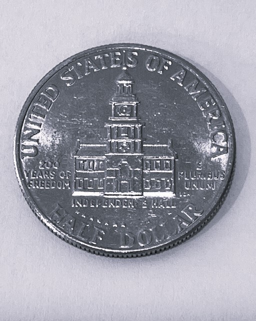 1776-1976 D Bicentennial Kennedy Half Dollar RARE ERROR Letter