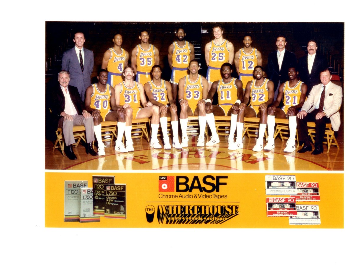 1984 1985 LOS ANGELES LAKERS 8X10 TEAM PHOTO JOHNSON