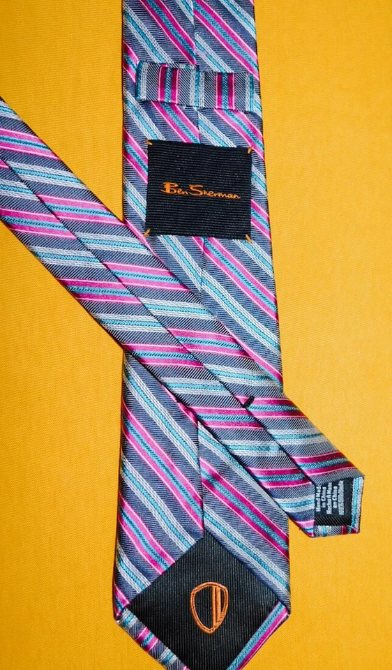 CORBATA DELGADA A RAYAS AZUL/ROJO/GRIS BEN SHERMAN PARA HOMBRE - CORBATAS PARA EL CUELLO - CORBATAS DE DISEÑADOR. Foto 3 de 3