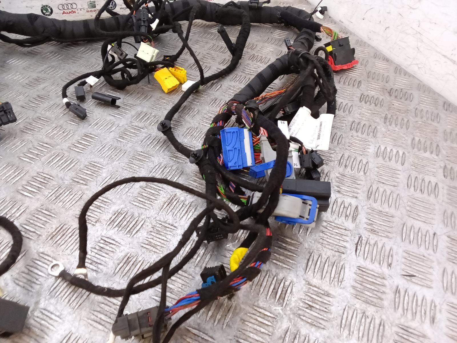 Picture 2 of 7