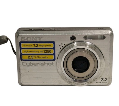 Sony Cyber-Shot DSC-s750 7.2 Mega Pixels 3x Zoom Digital Camera