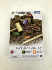 NWT/NRFB Smithsonian STEM Rock and Gem Dig