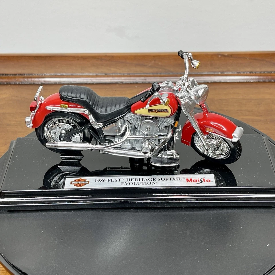 Harley Davidson Maisto edición limitada 1:18-1986 FLST Heritage Softail #08/2000 Foto 2 de 4