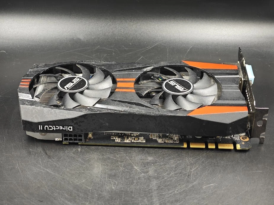 ASUS GTX 760 2GB GDDR5 Graphics Card - Used, Working, Scratched - Image 4 of 4