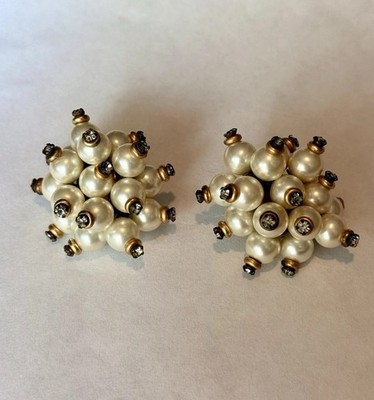 Vintage CHANEL Bead Set Faux Pearl And Rhinestone Cluster Clip On Earrings