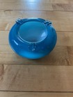 VTG BEAUTIFUL HAND BLOWN ART GLASS ASHTRAY BLUE & WHITE Made in Taiwan — photo 2