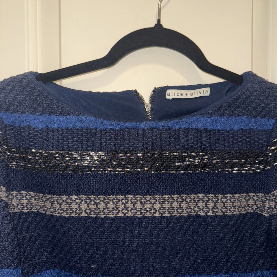 Alice + Olivia long Sleeve Mini Shirt Dress Knit blue and black Size L - Image 2 of 4