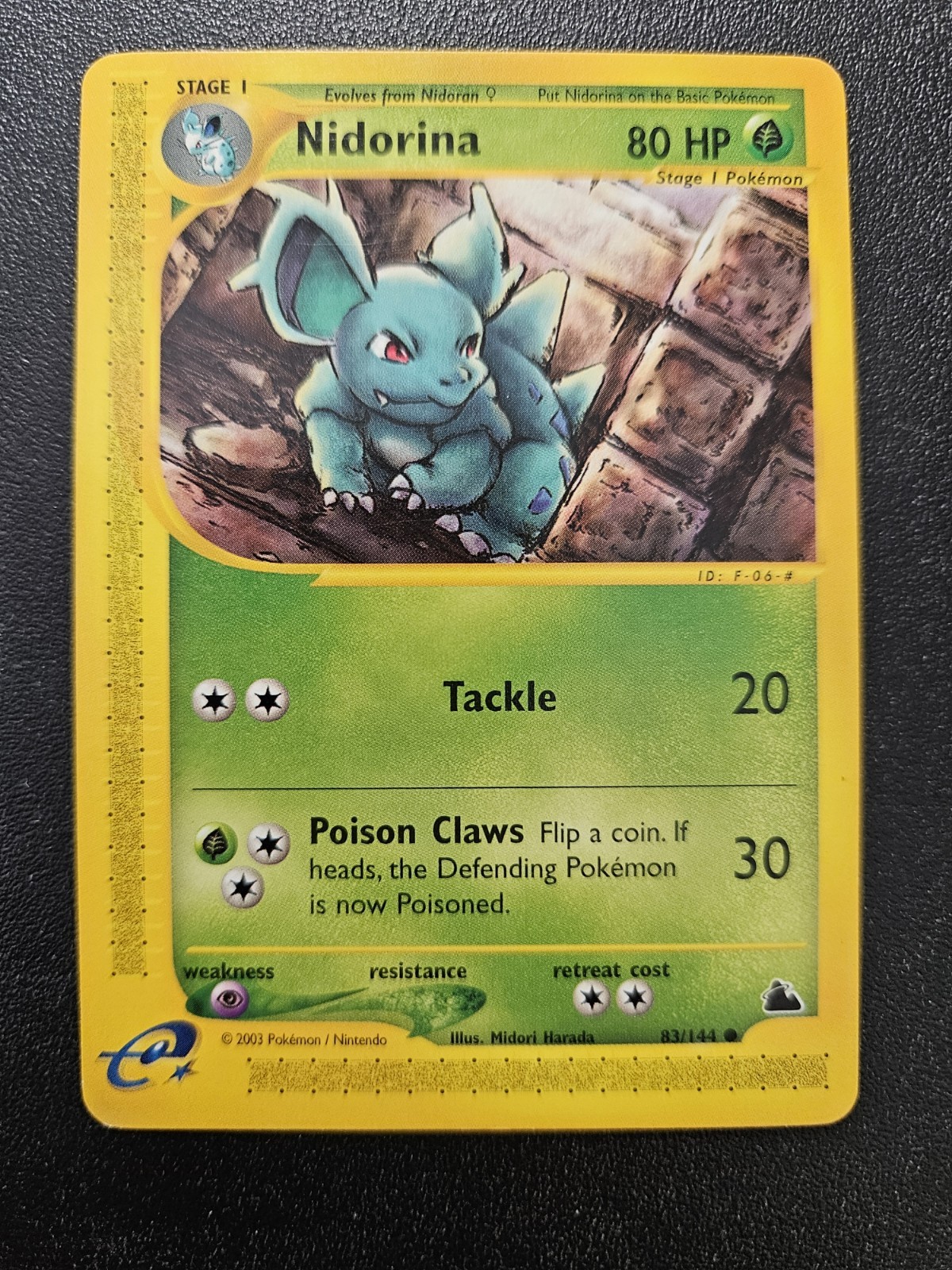 Pokemon Skyridge Nidorina 83/144 NEAR MINT