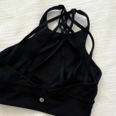 Lululemon Free To Be Black Crossback Pullover Sports Bra M B Cup