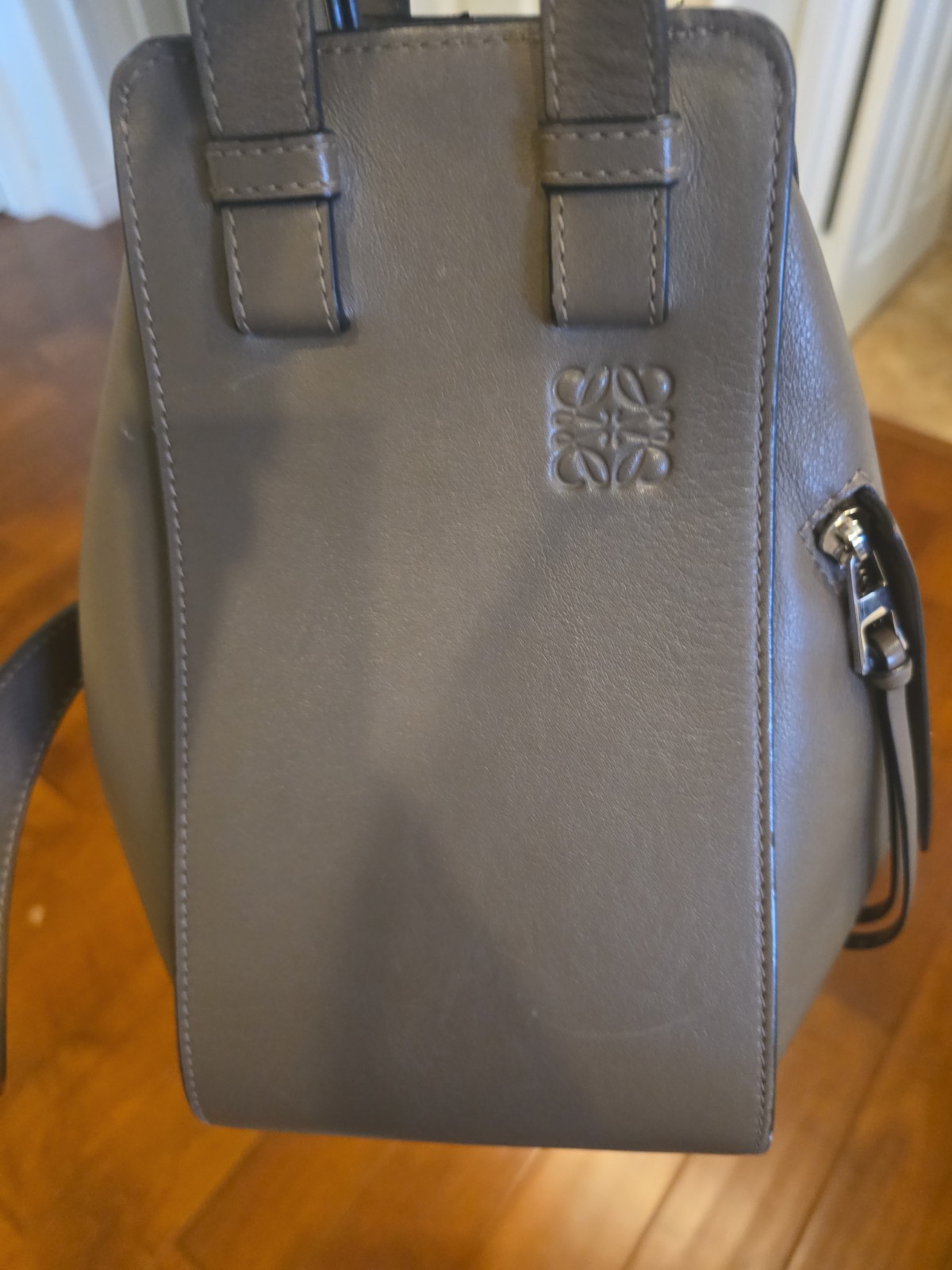 AUTHENTIC Loewe Hammock Bag Med  12x9x5 Fully Open Retail 3,400.00 At Loewe