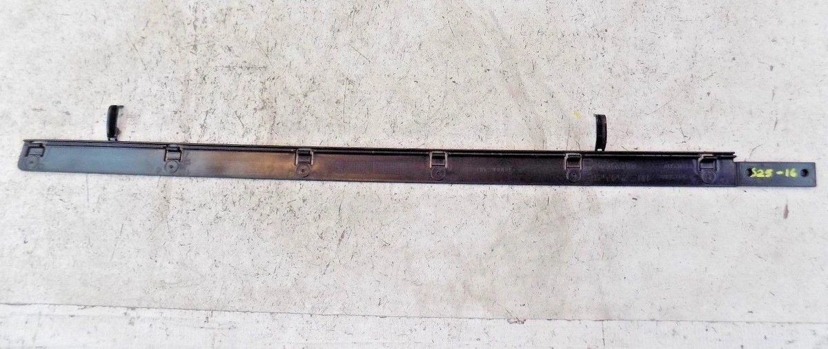 VOLVO XC60 2010-2016 Exterior-Rocker Panel Molding Trim Right 