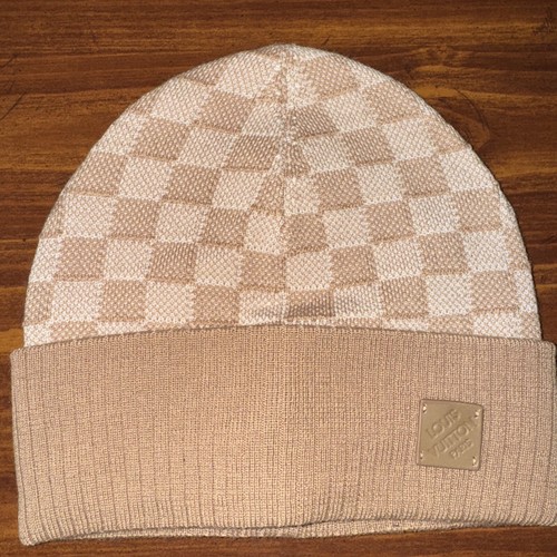 Louis vuittons beanie - Gem Louis vuittons beanie - Gem