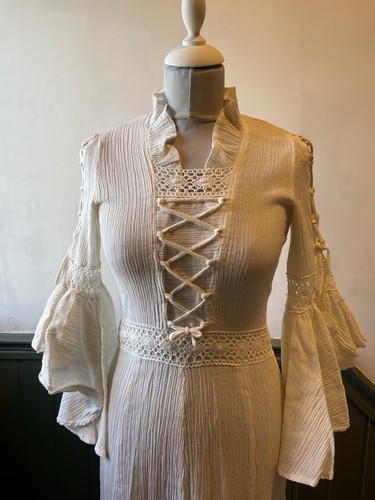 Rare 1970s Wedding Dress With Bell Sleeves Lace Up Front ruffles Size 10 Ossie - Picture 2 of 7
