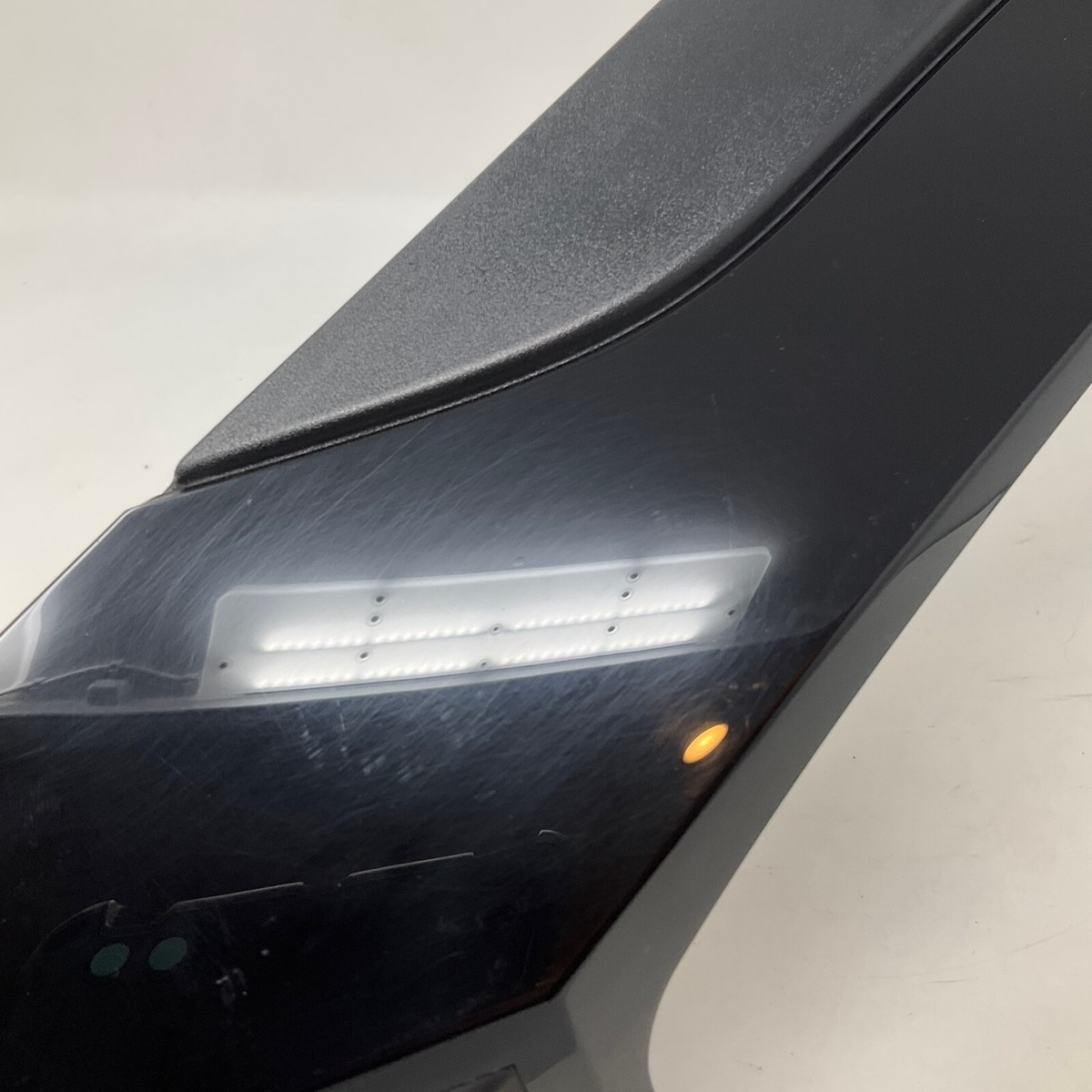 BMW I3 2012-2018 Right A Pillar Trim 51137453548 7290174 204094-10 
