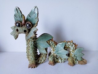 (257) HUGE Yare Designs Pottery Dragon # 30cm x 24cm # Very Good Condition