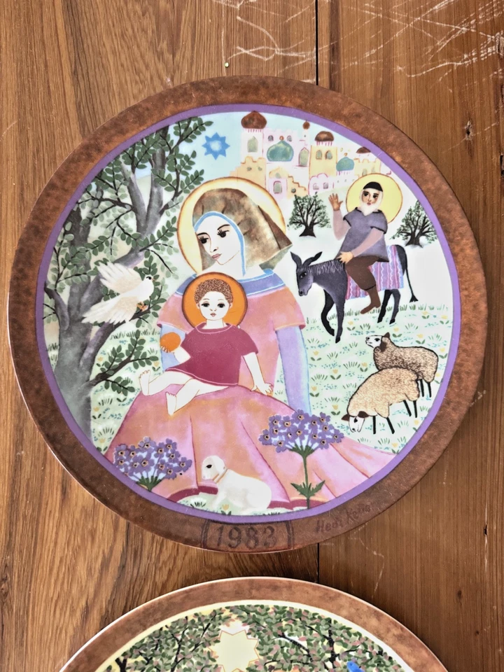 Placas de colección vintage del artista Hedi Keller, 9,5" Foto 2 de 4