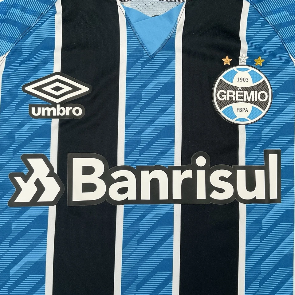 AUTHENTIC GREMIO (BRAZIL) 2020-21 HOME FOOTBALL SHIRT MEDIUM ADULT UMBRO (VGOOD) - Image 4 of 4